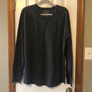 American Eagle long sleeve T